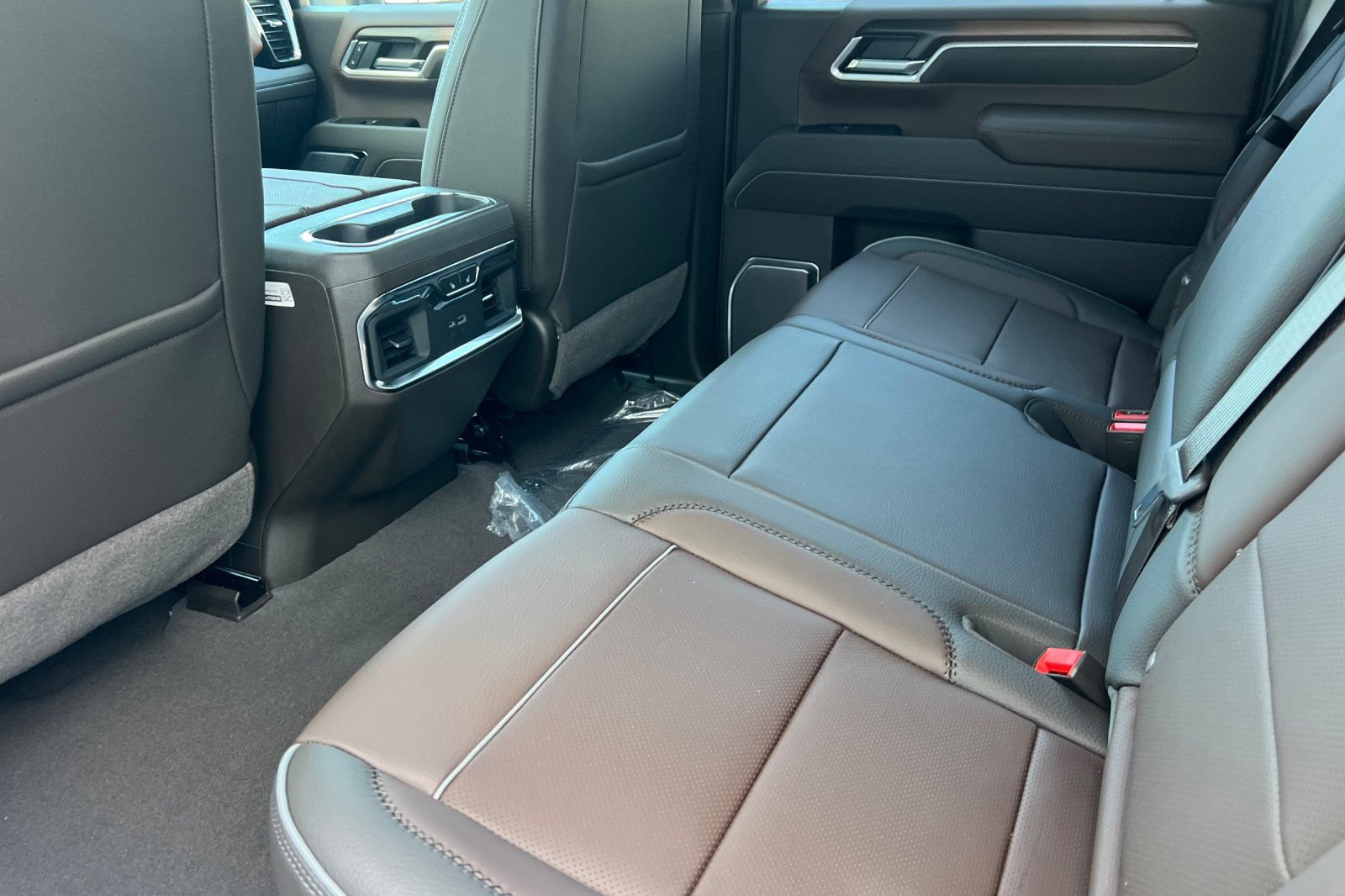 New 2026 GMC Sierra 3500 Denali w/ Technology Package AWD/4WD image 9