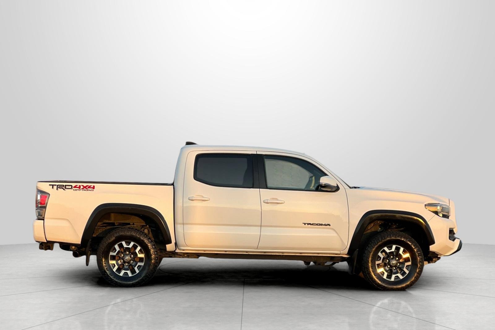 Used 2021 Toyota Tacoma TRD Off-Road image 4