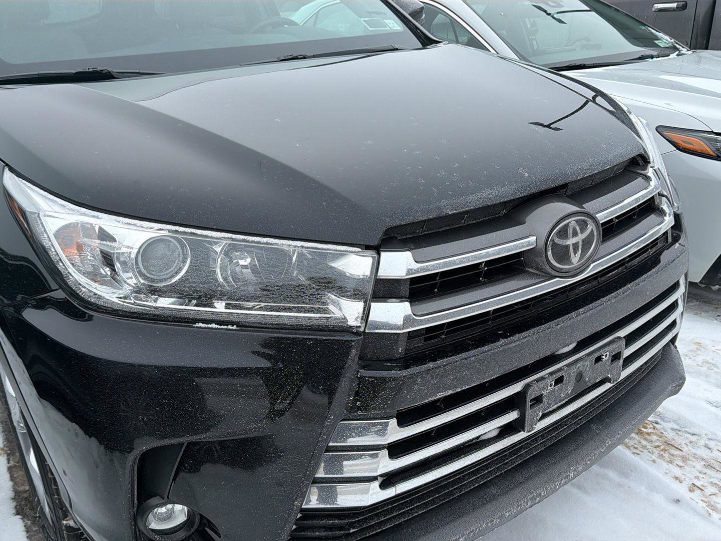 Used 2019 Toyota Highlander Limited image 4