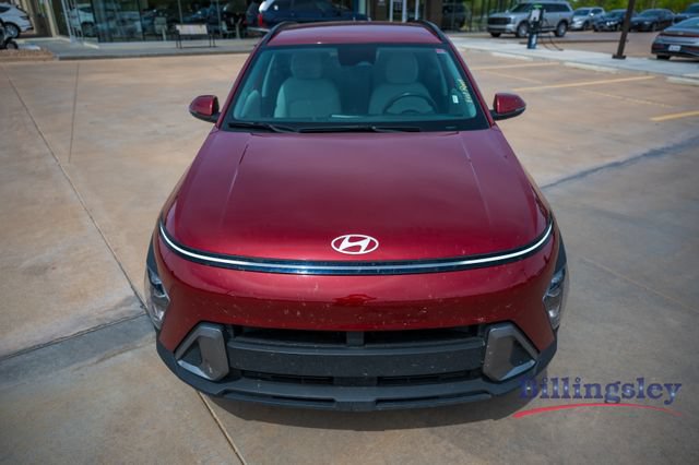 Used 2025 Hyundai Kona SEL FWD image 8