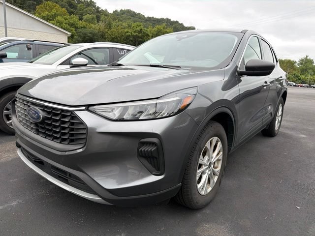 Used 2024 Ford Escape Active AWD/4WD image 3