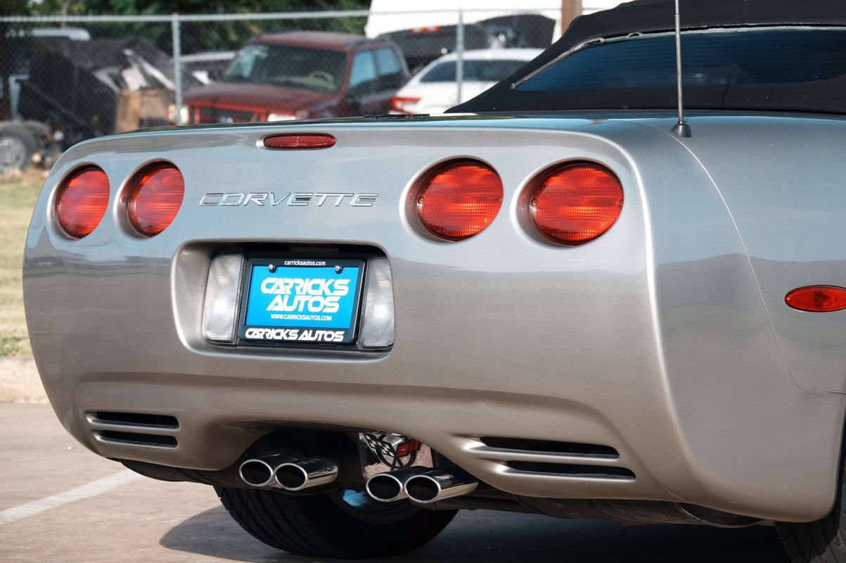 Used 2002 Chevrolet Corvette Convertible w/ Preferred Equipment Group2 RWD image 29