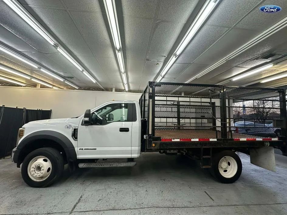 Used 2018 Ford F550 2WD Regular Cab Super Duty w/ Power Equipment Group image 4