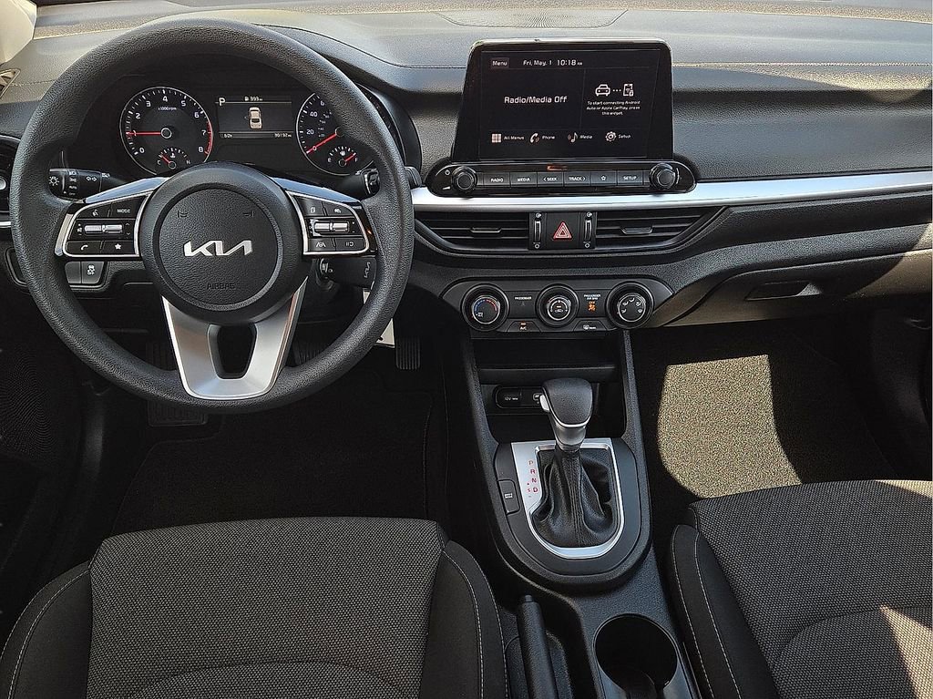 Used 2023 Kia Forte LXS w/ LXS Technology Package FWD image 11