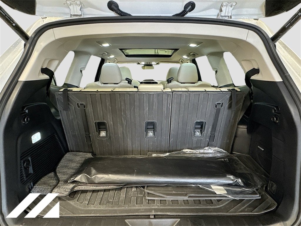 Used 2023 Subaru Ascent Limited w/ Technology Package image 29