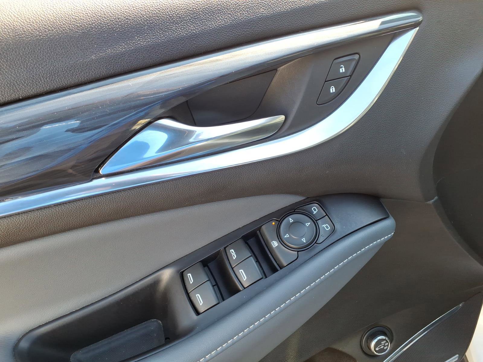 Used 2021 Buick Enclave Essence w/ Sport Touring Edition image 20