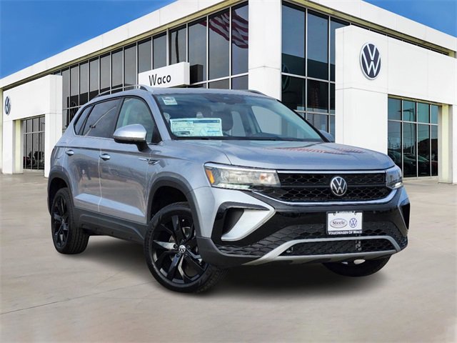 New 2024 Volkswagen Taos SE