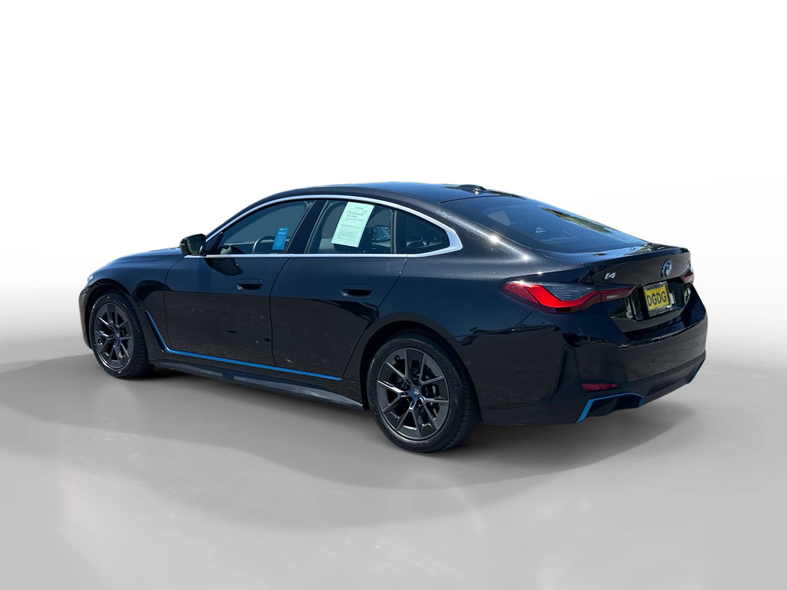 Used 2024 BMW i4 eDrive40 RWD image 3