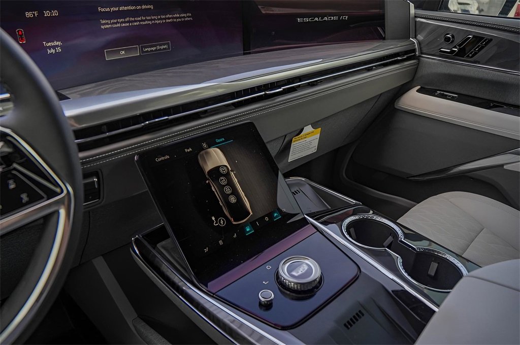 New 2026 Cadillac Escalade IQ Luxury 1 w/ LPO, Floor Liner Package image 12