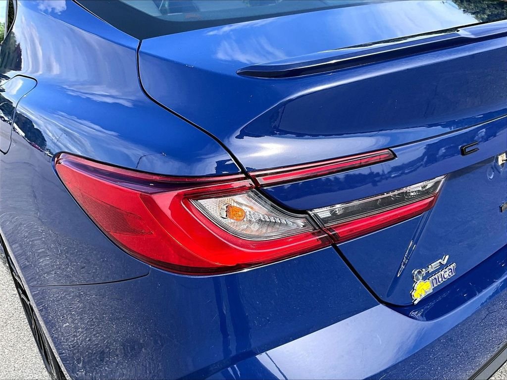 Used 2025 Toyota Camry SE FWD image 32
