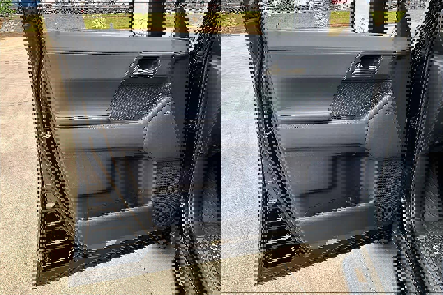 Used 2025 Lexus GX 550 AWD/4WD image 25