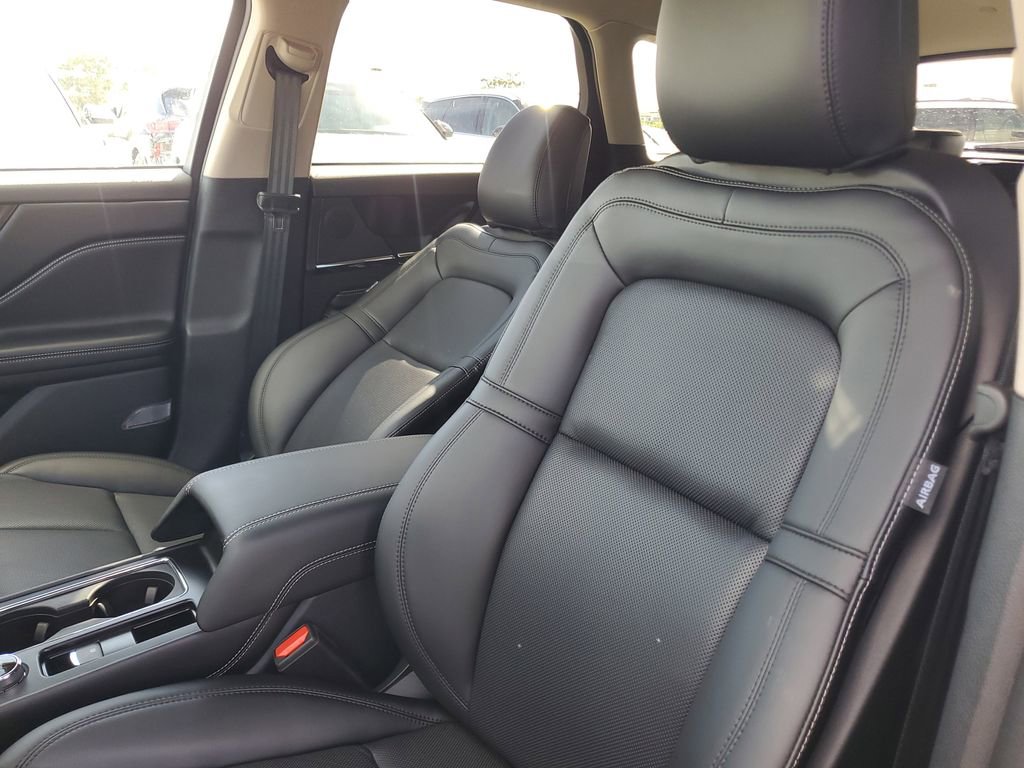 New 2025 Lincoln Corsair Grand Touring image 21