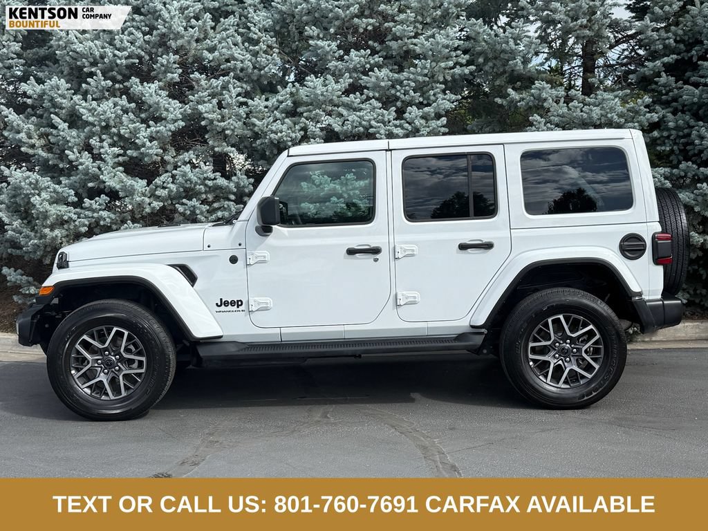 Used 2026 Jeep Wrangler Unlimited Sahara AWD/4WD image 3