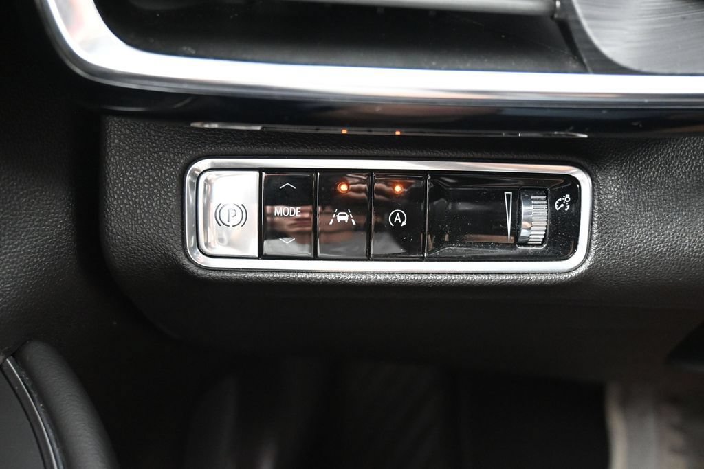 Used 2024 Buick Envision Preferred AWD/4WD image 13