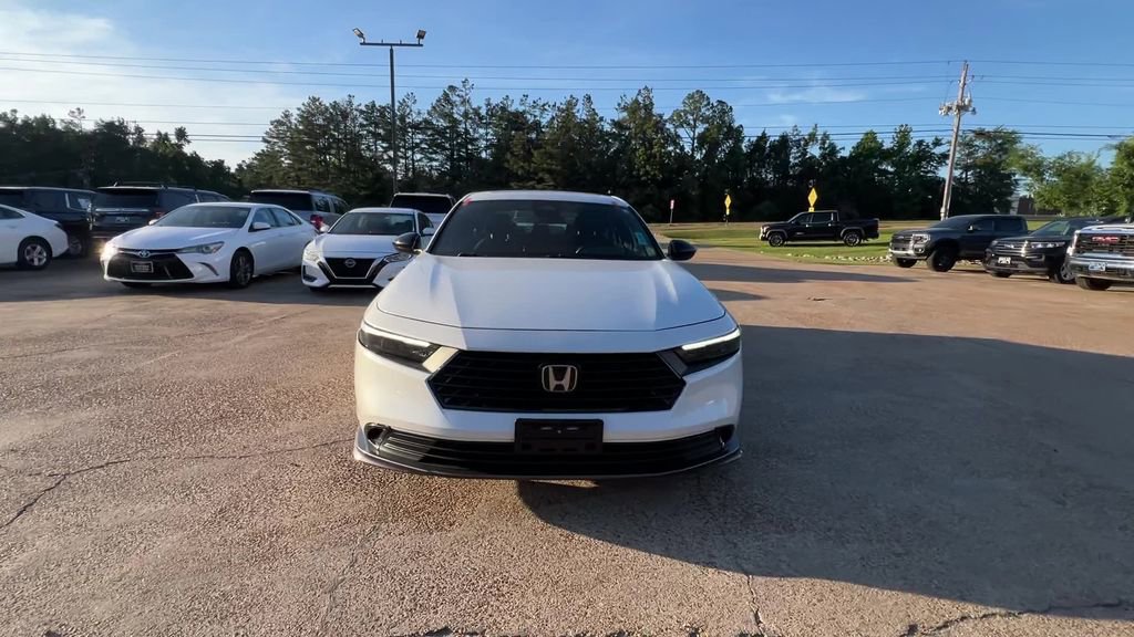 Used 2023 Honda Accord Sport image 9