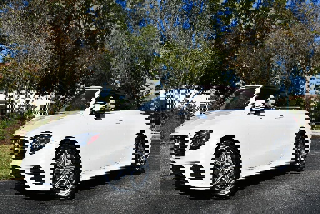 Used 2019 Mercedes-Benz E 450 4MATIC Cabriolet w/ Premium 1 Package image 26