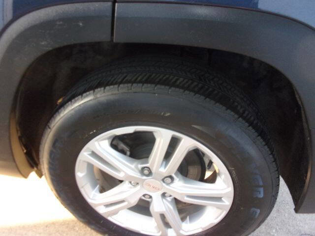 Used 2018 GMC Terrain SLE w/ Driver Convenience Package image 9