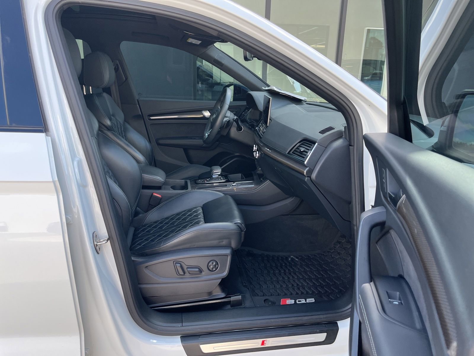 Used 2023 Audi SQ5 Premium Plus image 39