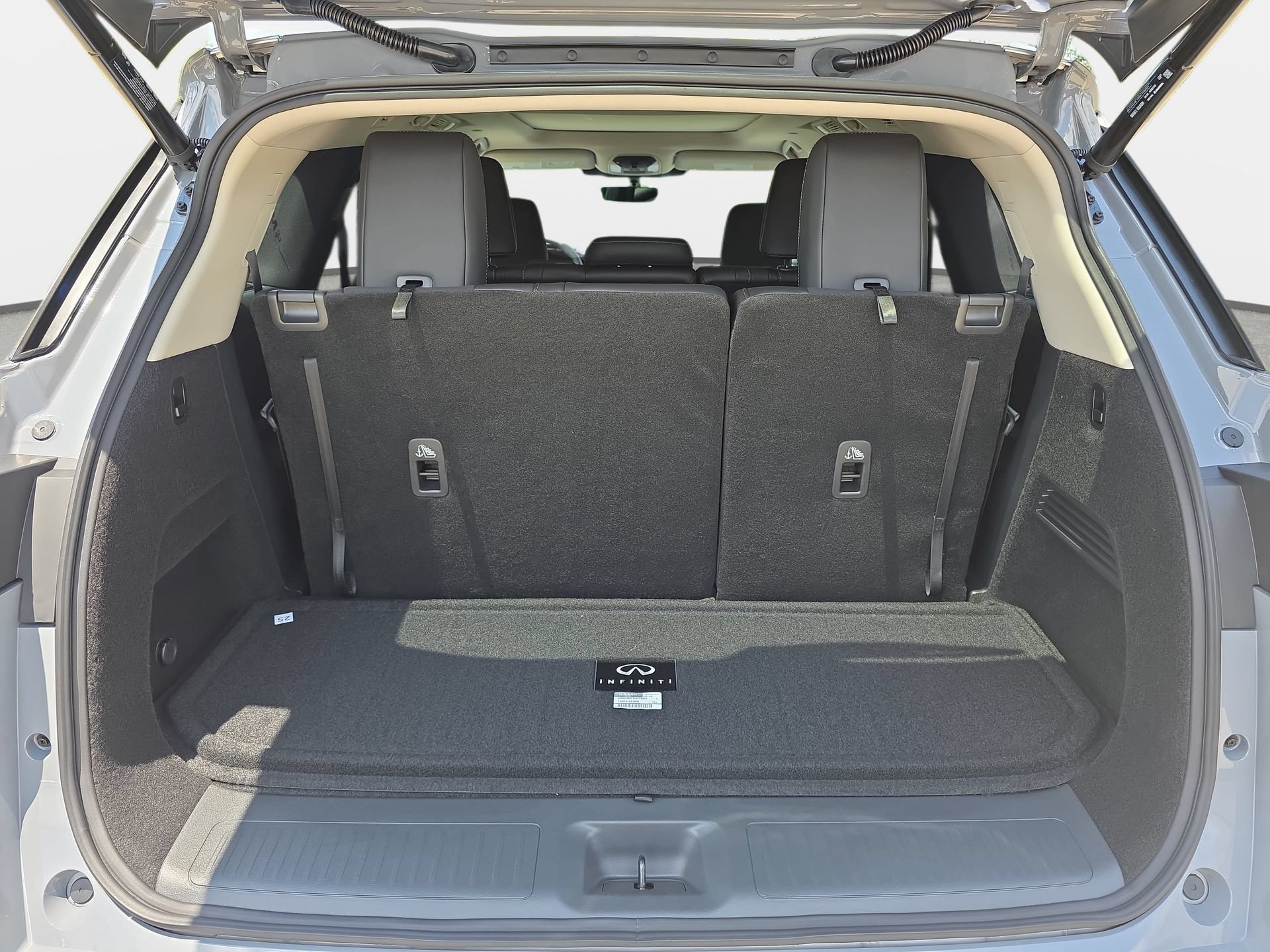 New 2027 INFINITI QX60 Luxe w/ Cargo Package FWD image 12