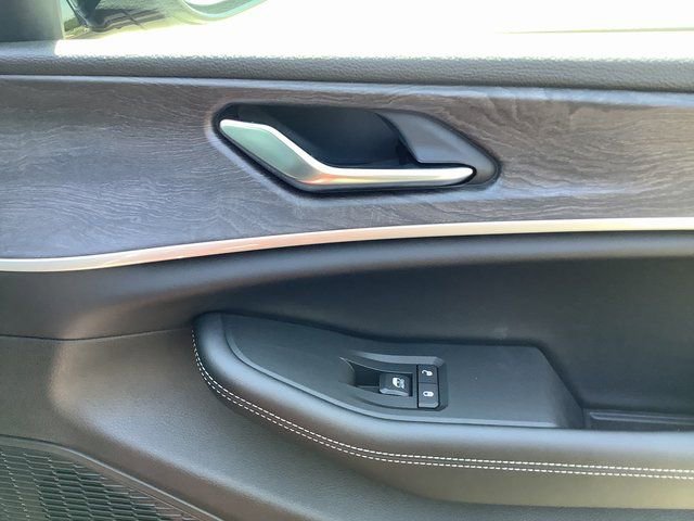 New 2025 Jeep Grand Cherokee Limited w/ Trailer Tow Package image 39