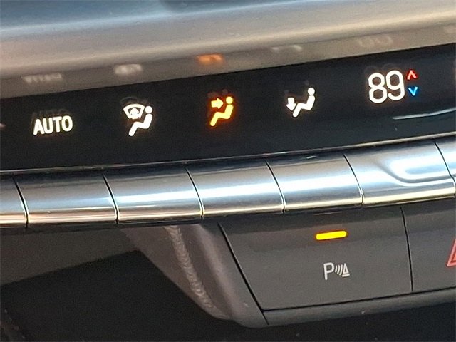 Used 2024 Cadillac XT4 Premium Luxury image 20