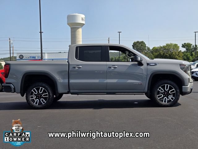 Used 2024 GMC Sierra 1500 AT4 w/ Technology Package AWD/4WD image 2