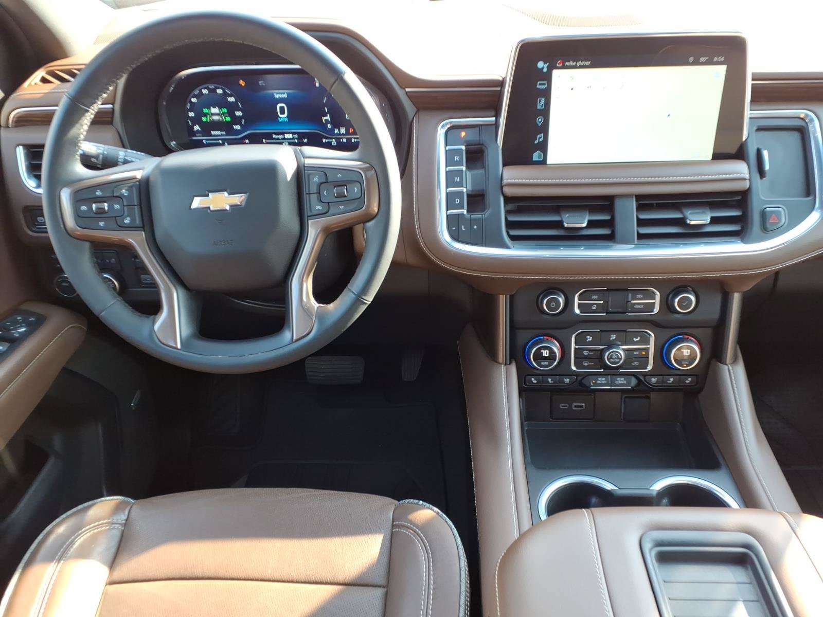 Used 2024 Chevrolet Suburban High Country w/ Premium Package AWD/4WD image 12