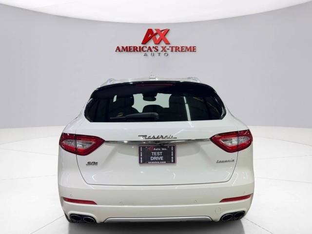 Used 2017 Maserati Levante S AWD/4WD image 6