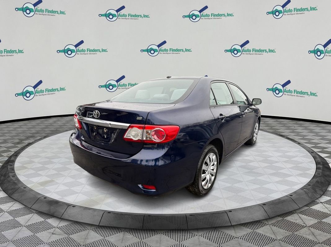 Used 2012 Toyota Corolla LE image 5