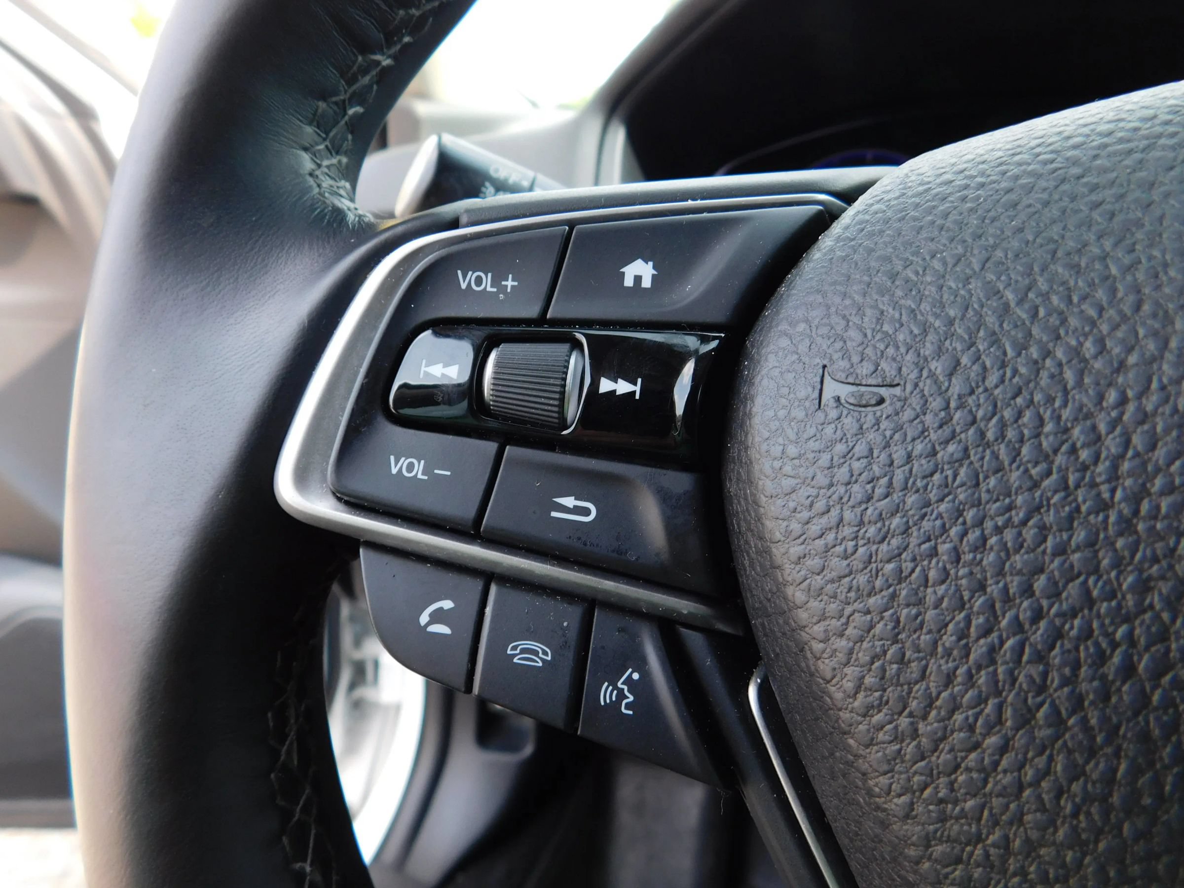 Used 2019 Honda Accord Touring image 19