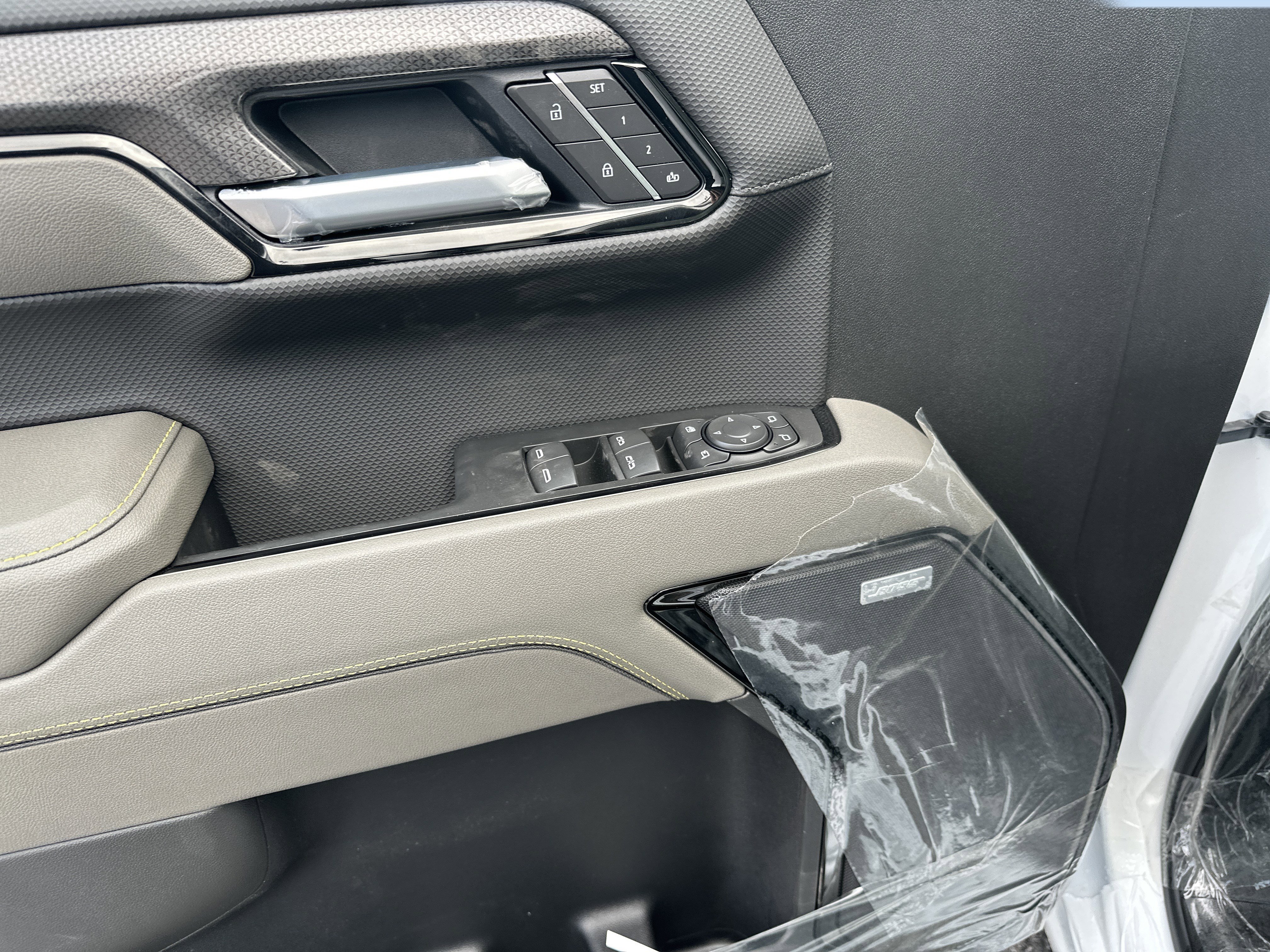 New 2026 Chevrolet Silverado 1500 ZR2 image 10