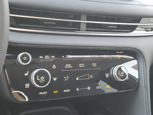 New 2027 INFINITI QX60 Luxe w/ Cargo Package FWD image 30