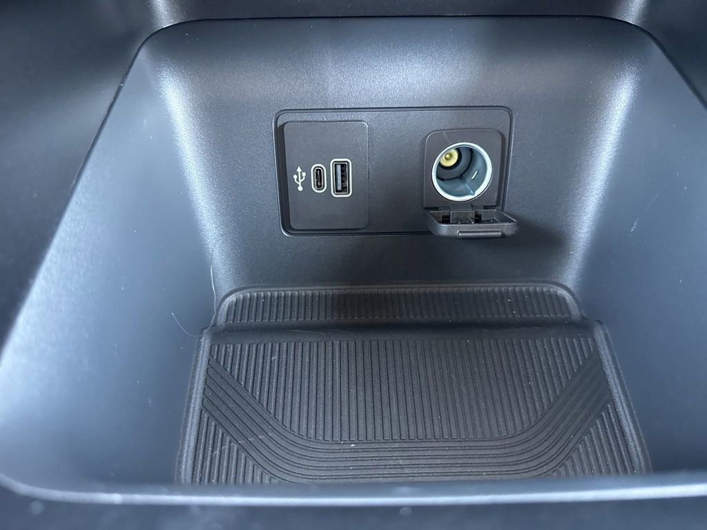 New 2026 Ford Explorer Active w/ Active Comfort Package image 32