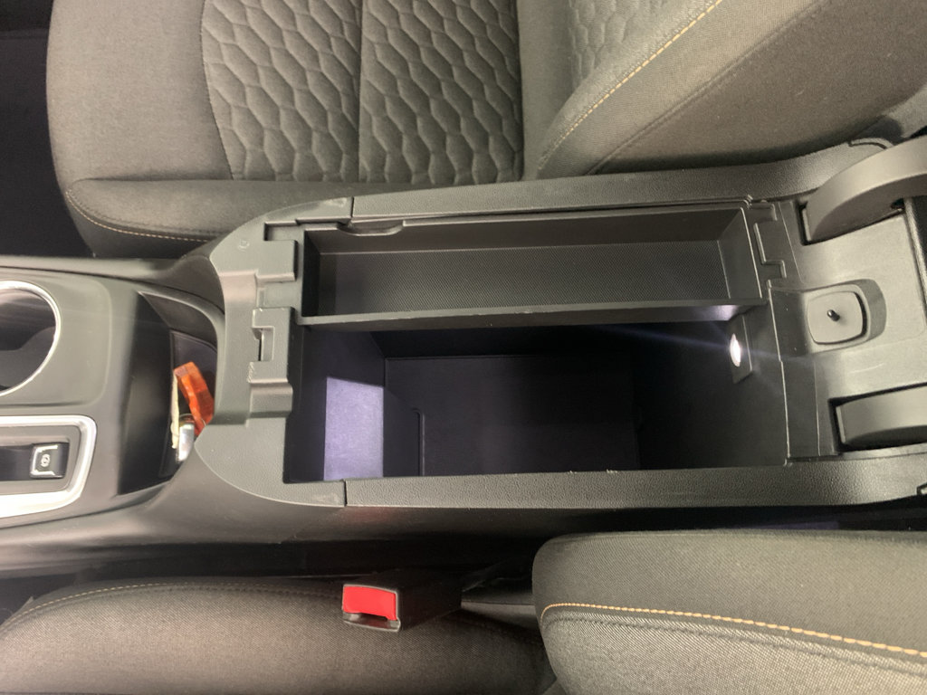 Used 2019 Chevrolet Equinox LT FWD image 28