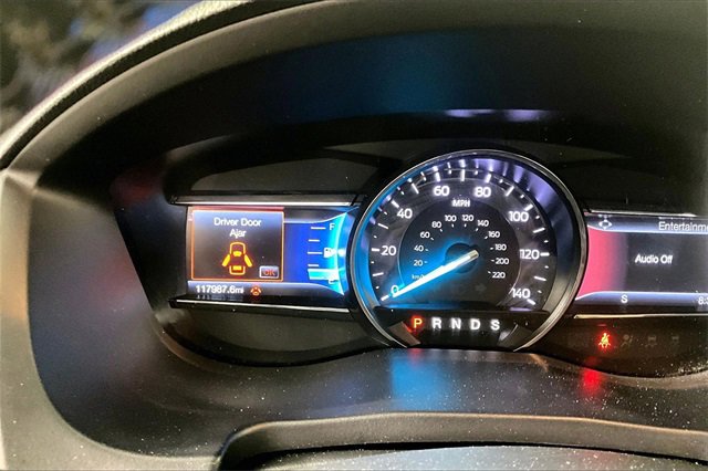 Used 2019 Ford Explorer XLT w/ Equipment Group 202A image 13