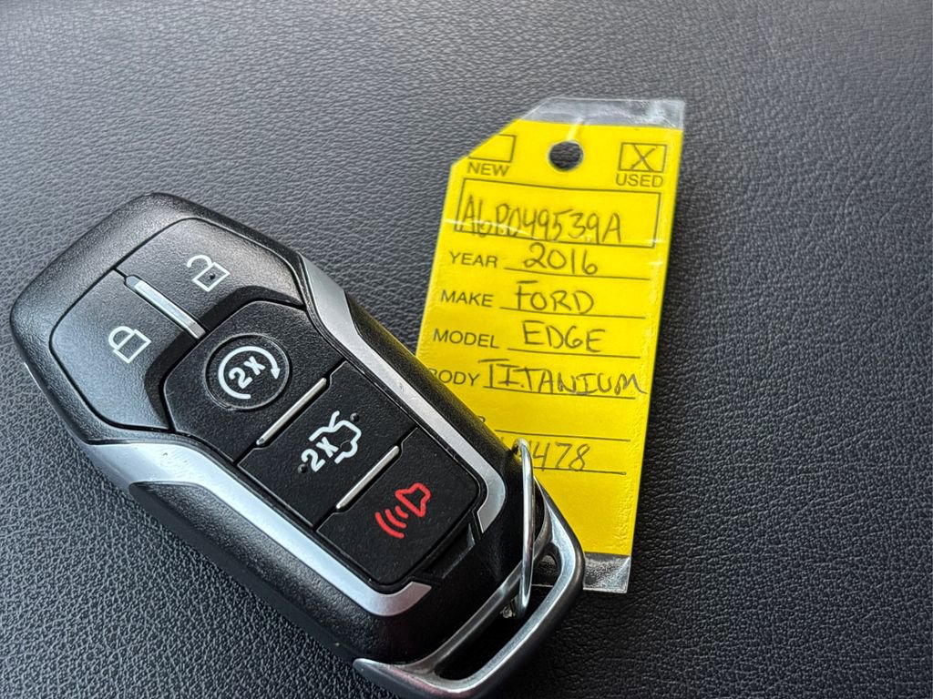 Used 2016 Ford Edge Titanium w/ Technology Package image 33
