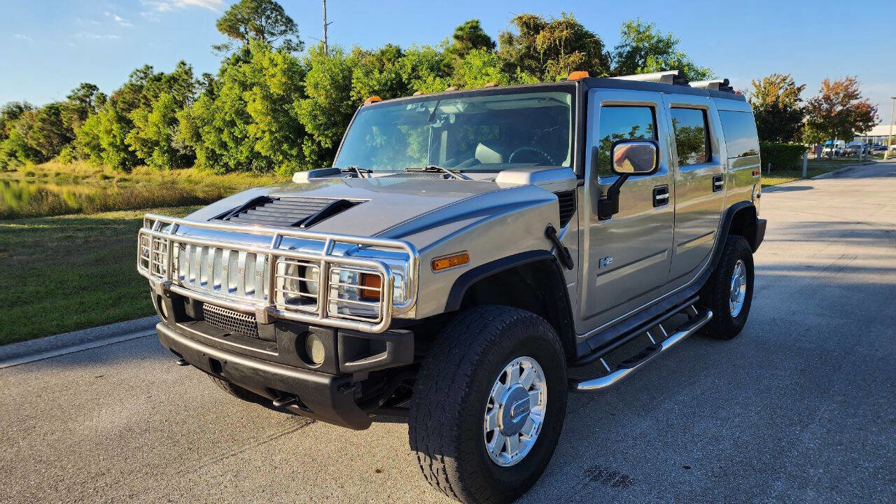 Used 2003 HUMMER H2 w/ Preferred Equipment Group image 2