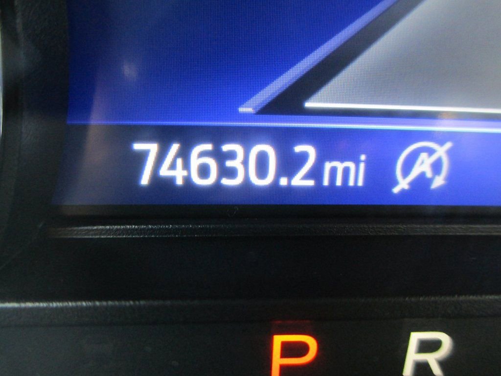 Used 2021 Ford Explorer XLT w/ Equipment Group 202A image 29