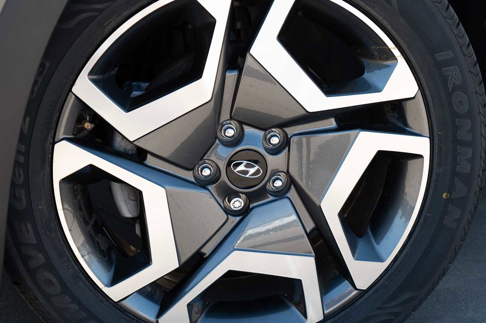 Used 2023 Hyundai Palisade Limited image 2