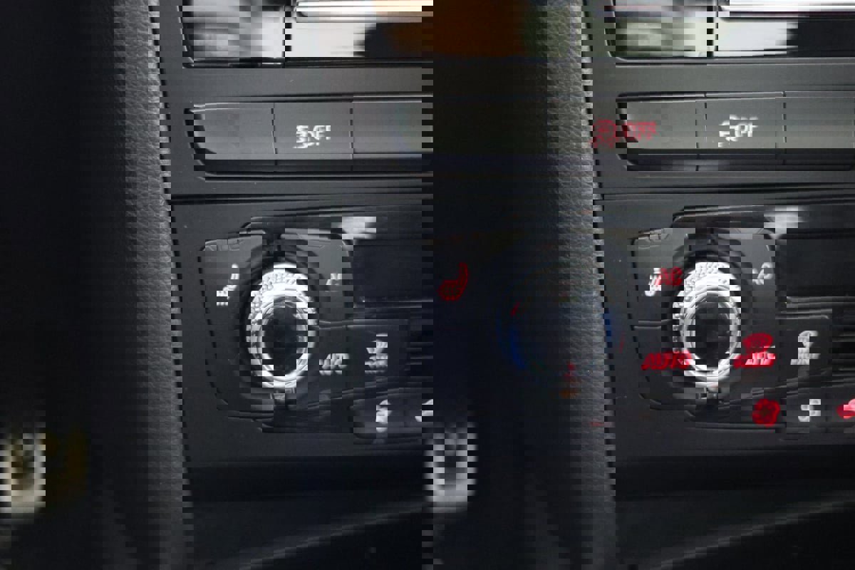 Used 2013 Audi S5 Premium Plus w/ Audi MMI Navigation Plus Pkg image 9