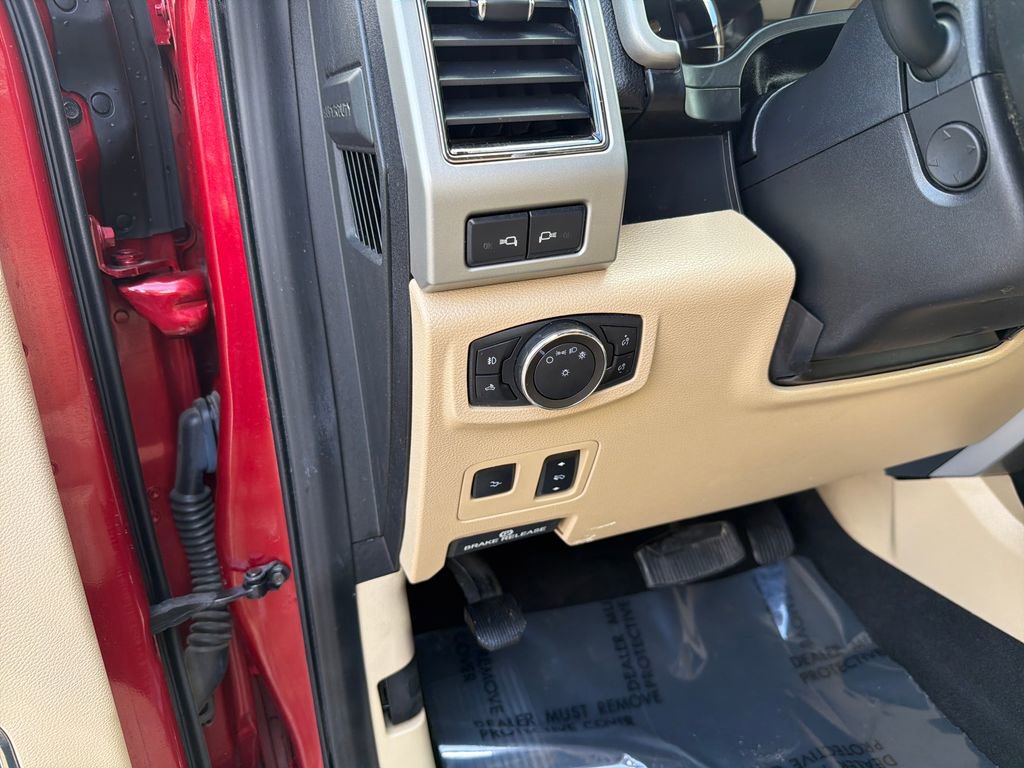 Used 2020 Ford F250 Lariat w/ Lariat Ultimate Package AWD/4WD image 16