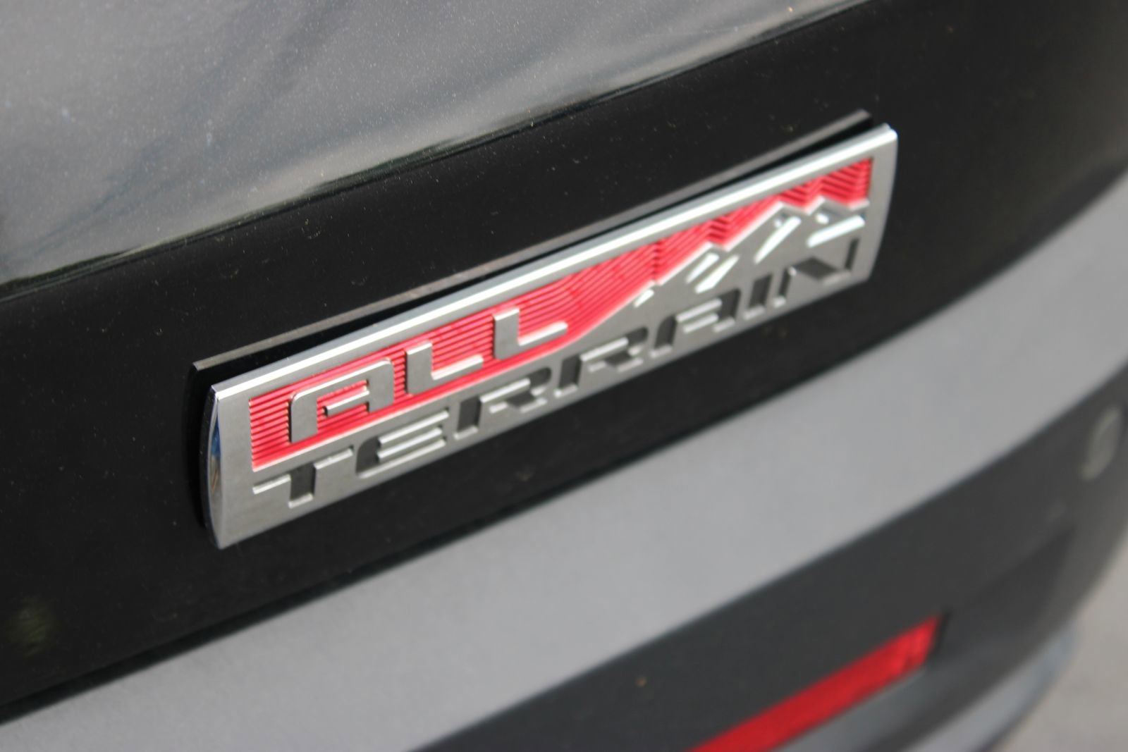 Used 2019 GMC Acadia SLT AWD/4WD image 28