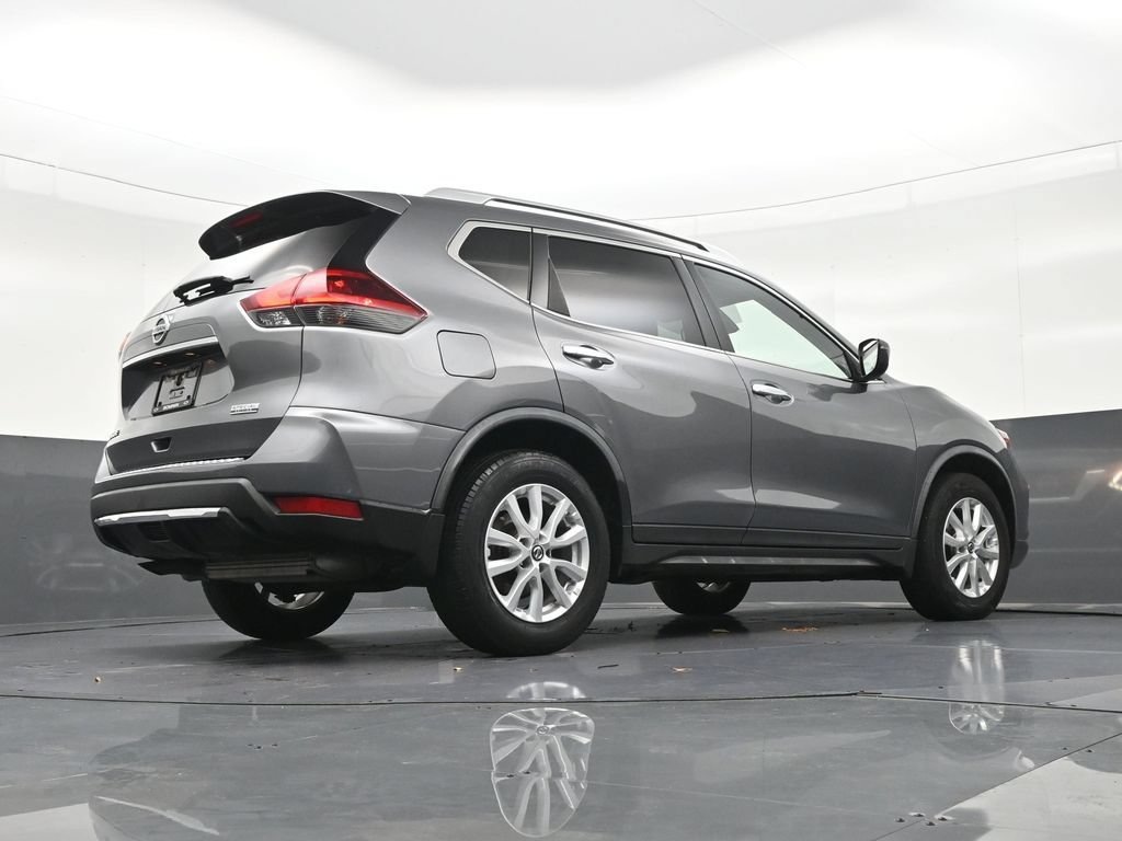 Used 2020 Nissan Rogue S w/ Special Edition Package FWD image 29