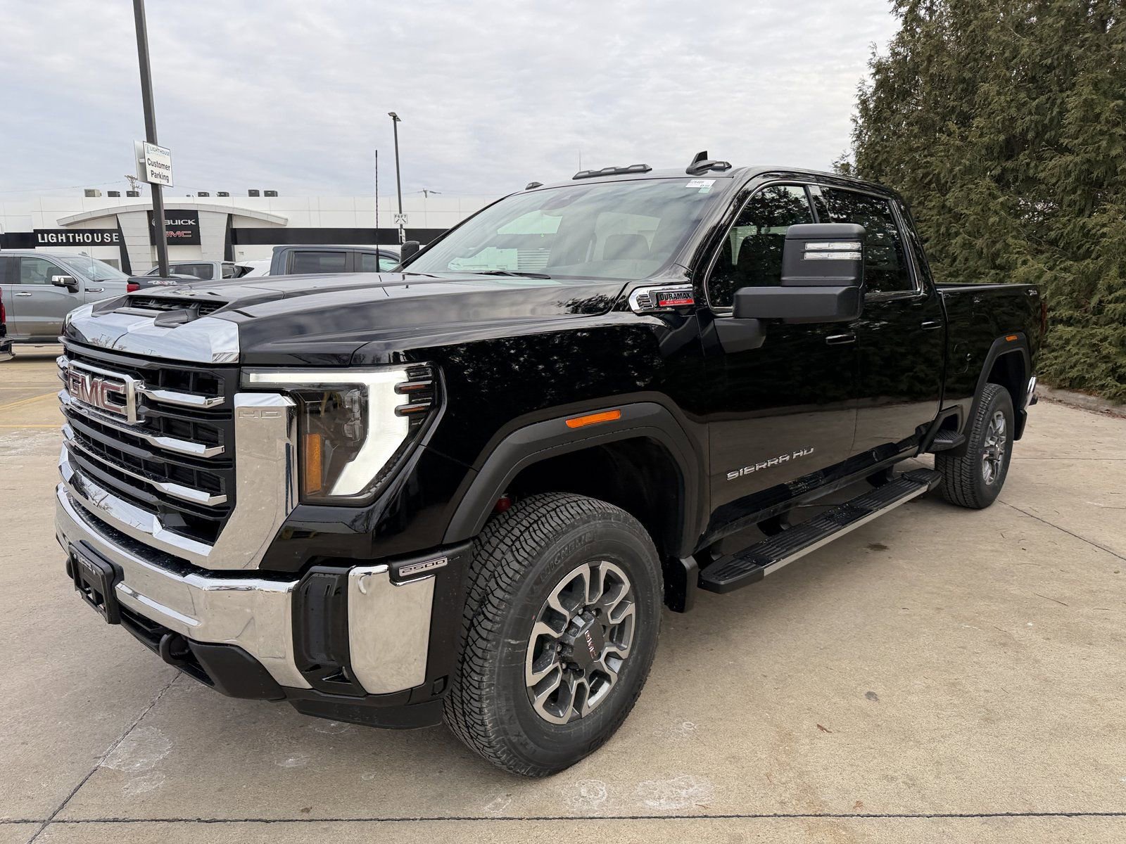 New 2026 GMC Sierra 2500 SLE w/ SLE Value Package; image 7