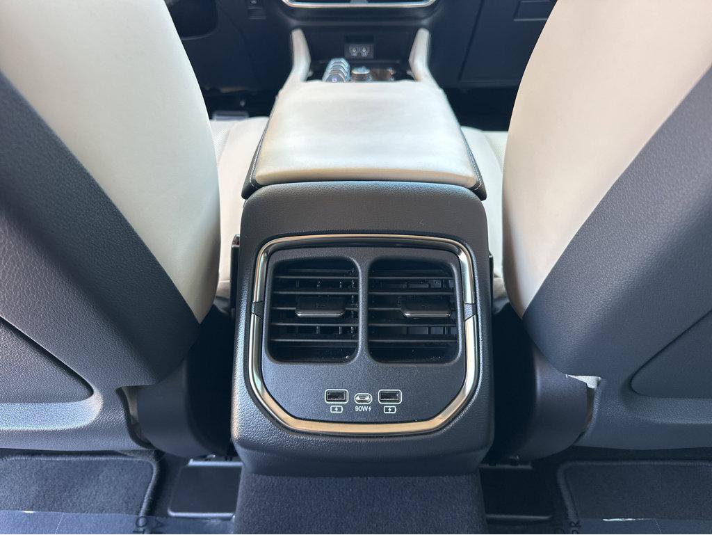 Used 2023 VinFast VF 8 Plus AWD/4WD image 17