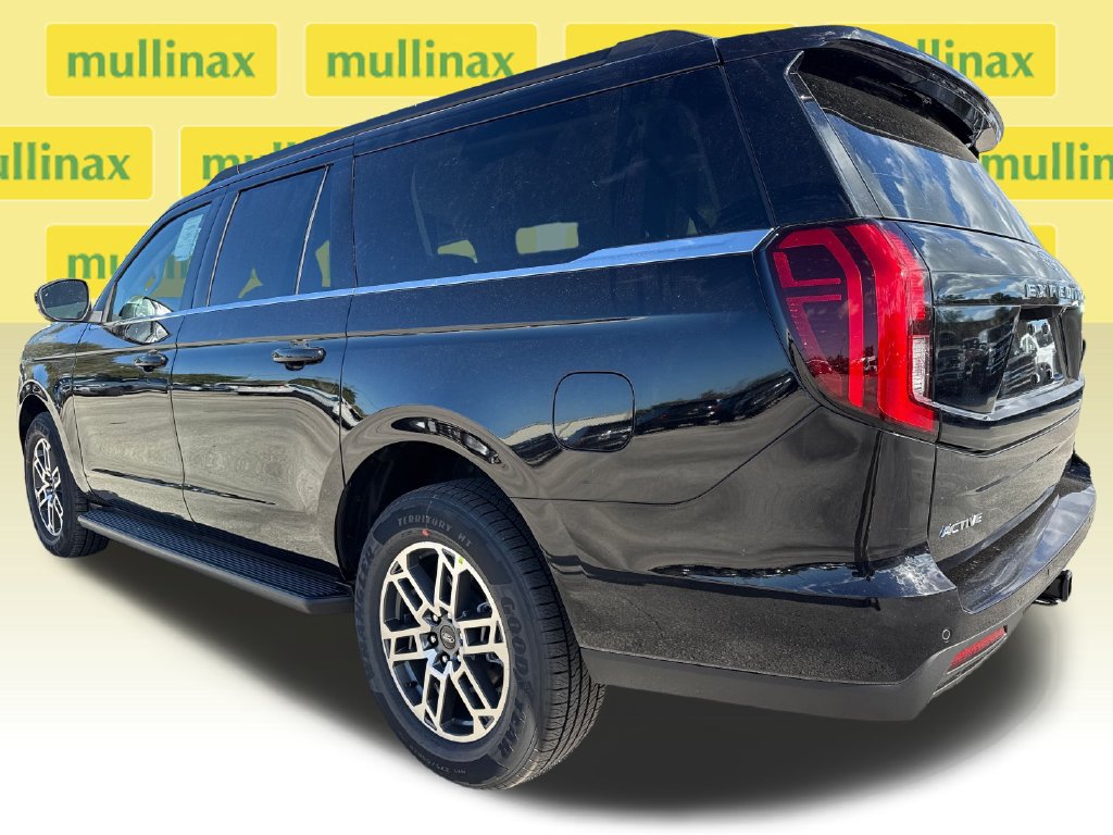 New 2026 Ford Expedition Max Active RWD image 4