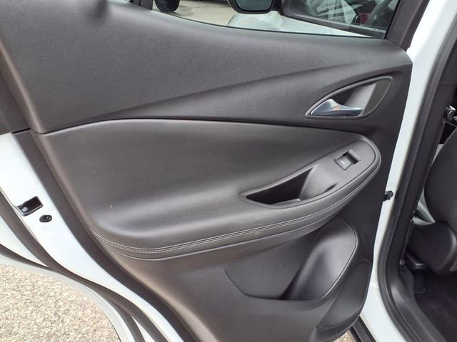 Used 2023 Buick Encore GX Select image 9