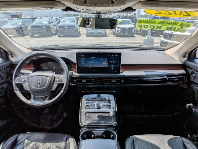 Used 2022 Lincoln Nautilus Reserve w/ Equipment Group 201A AWD/4WD image 17