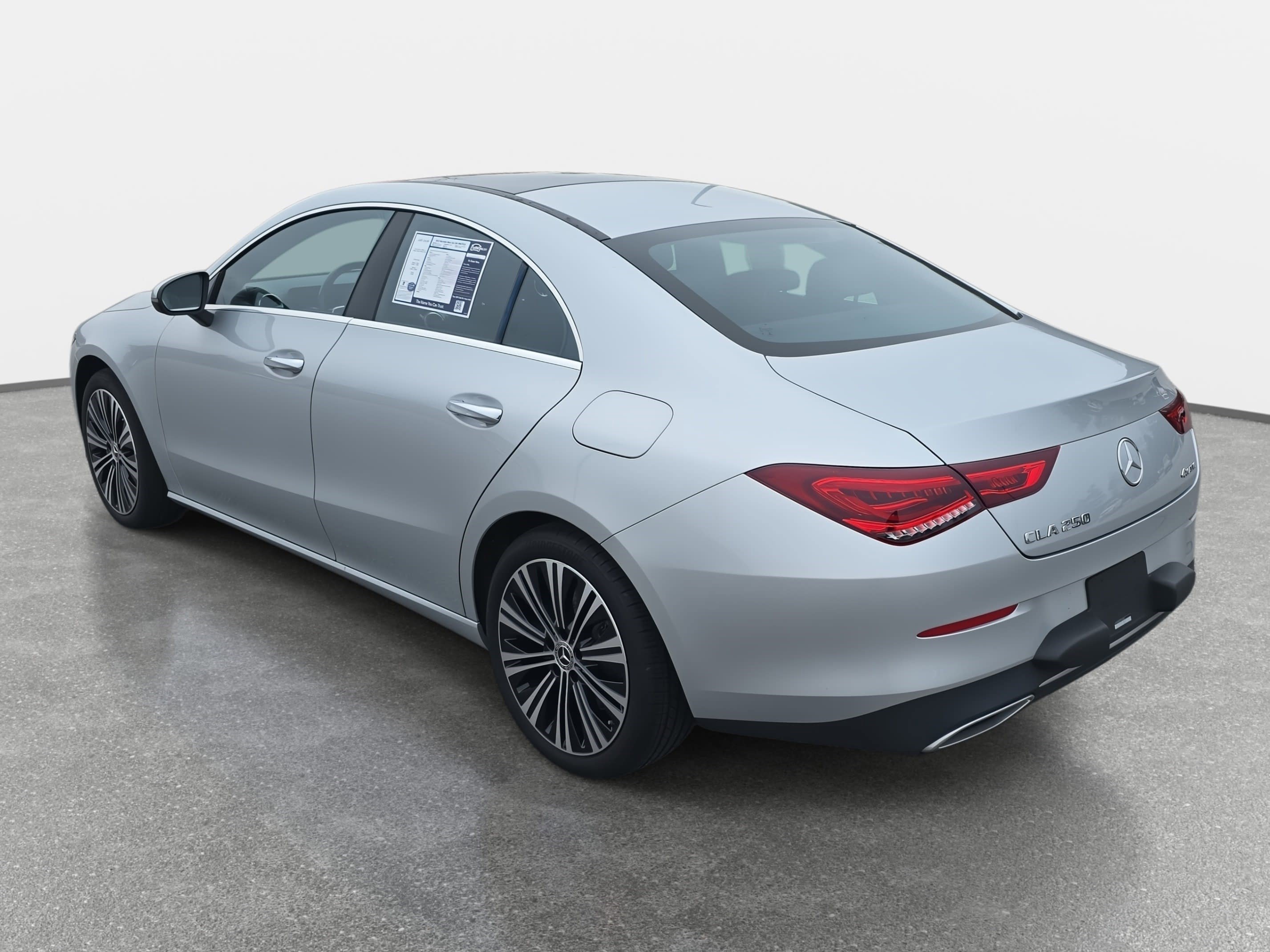 Used 2023 Mercedes-Benz CLA 250 4MATIC w/ Premium Package image 7