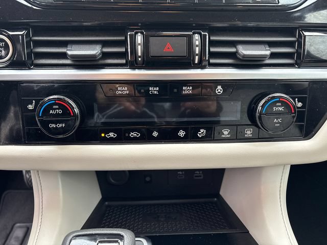 Used 2024 Nissan Pathfinder SL AWD/4WD image 24